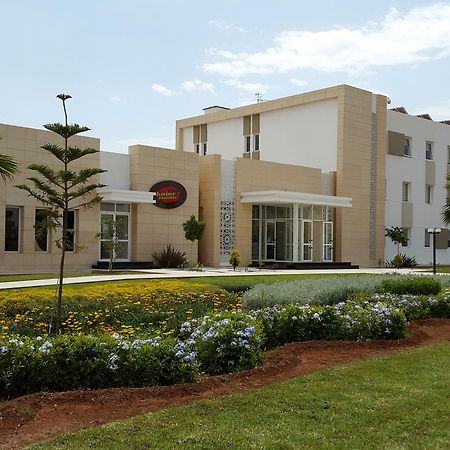 Relax Hotel Oujda Bagian luar foto