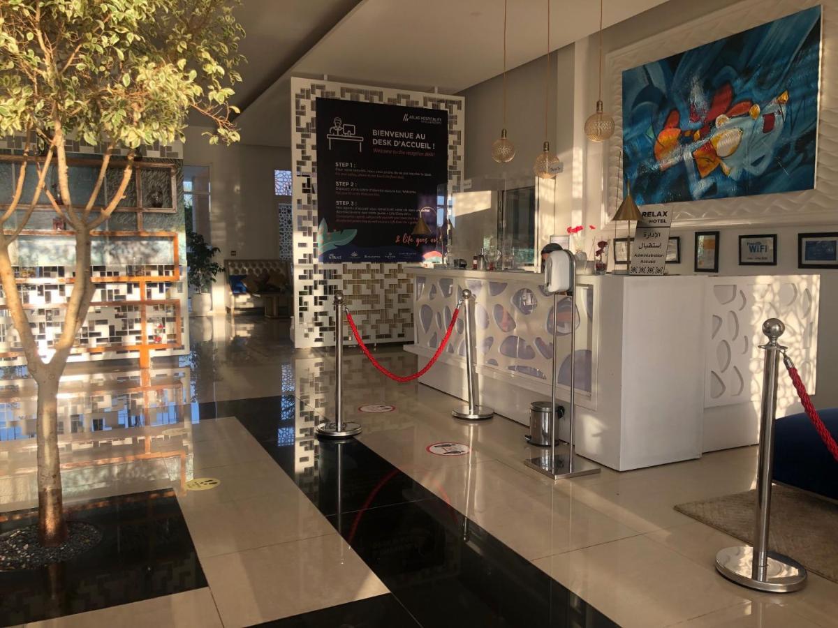 Relax Hotel Oujda Bagian luar foto