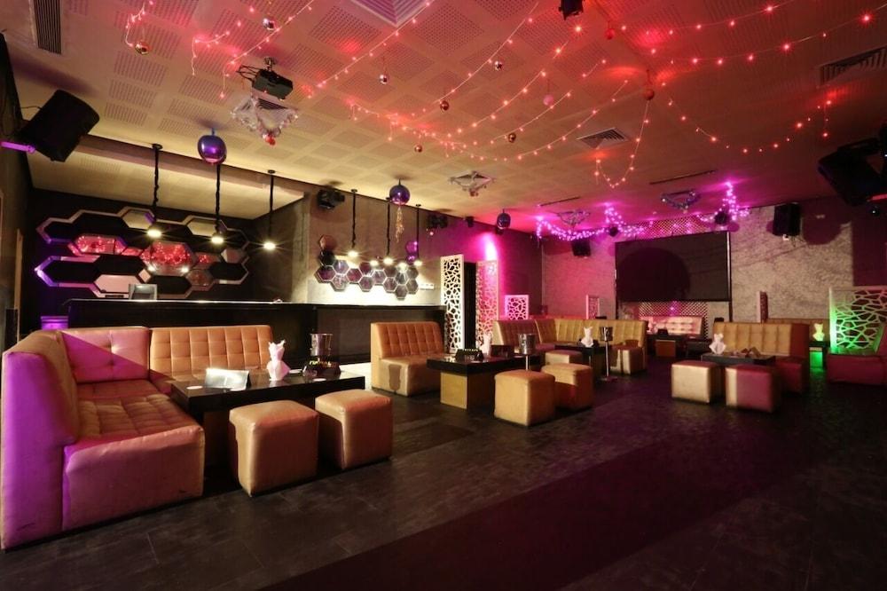 Relax Hotel Oujda Bagian luar foto